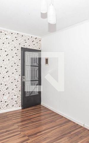 Casa para alugar com 60m², 2 quartos e 1 vaga Casa para alugar com 60m², 2 quartos e 1 vagaSala