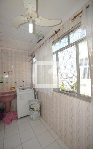 Apartamento à venda com 70m², 2 quartos e 1 vagaÁrea de Serviço