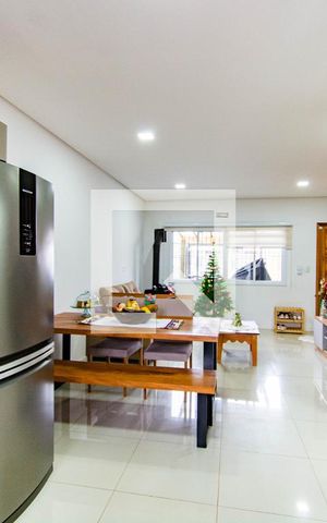 Casa para alugar com 109m², 3 quartos e 2 vagasCozinha
