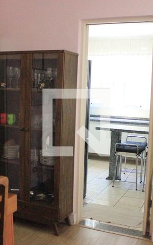 Casa à venda com 150m², 4 quartos e 2 vagasSala do imóvel