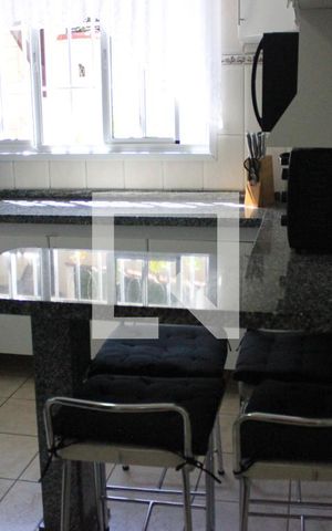 Casa à venda com 150m², 4 quartos e 2 vagasCozinha