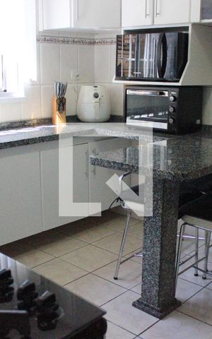 Casa à venda com 150m², 4 quartos e 2 vagasCozinha