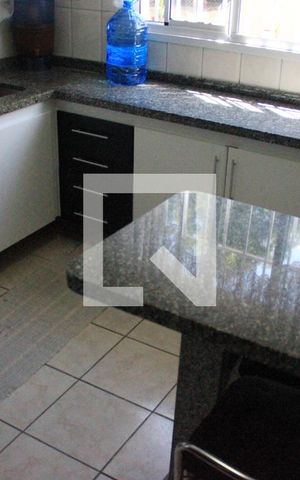 Casa à venda com 150m², 4 quartos e 2 vagasCozinha