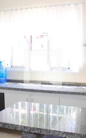 Casa à venda com 150m², 4 quartos e 2 vagasCozinha