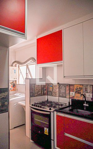 Apartamento à venda com 60m², 2 quartos e 1 vaga Apartamento à venda com 60m², 2 quartos e 1 vagaCozinha