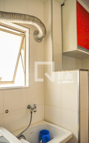 Apartamento à venda com 60m², 2 quartos e 1 vaga Apartamento à venda com 60m², 2 quartos e 1 vagaÁrea de Serviço