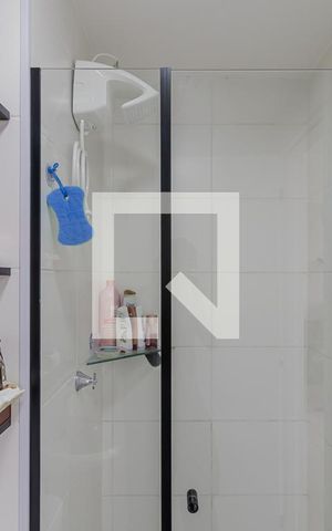 Apartamento à venda com 32m², 2 quartos e sem vaga Apartamento à venda com 32m², 2 quartos e sem vagaBanheiro
