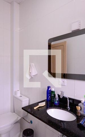 Casa à venda com 140m², 3 quartos e 1 vaga Casa à venda com 140m², 3 quartos e 1 vagaBanheiro Social