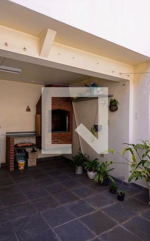 Casa à venda com 140m², 3 quartos e 1 vaga Casa à venda com 140m², 3 quartos e 1 vagaÁrea de Serviço