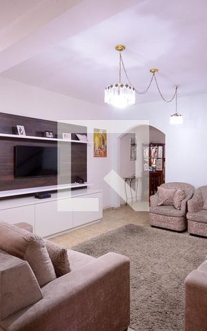 Casa à venda com 140m², 3 quartos e 1 vaga Casa à venda com 140m², 3 quartos e 1 vagaSala