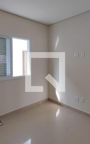 Casa à venda com 200m², 4 quartos e 4 vagasSala de TV - Vídeo
