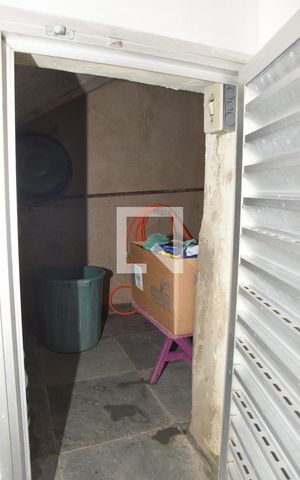 Casa à venda com 150m², 2 quartos e 2 vagasPorão