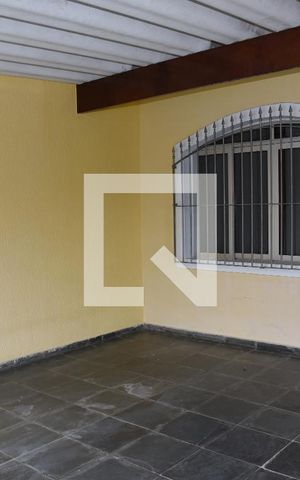 Casa à venda com 150m², 2 quartos e 2 vagasGaragem