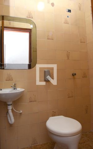 Casa à venda com 150m², 2 quartos e 2 vagasBanheiro de serviço