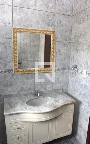 Casa à venda com 150m², 2 quartos e 2 vagasBanheiro