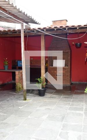 Casa à venda com 150m², 2 quartos e 2 vagasQuintal
