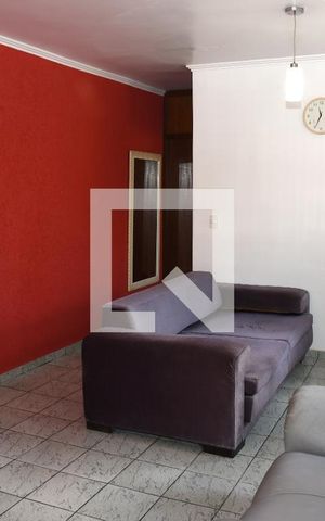 Casa à venda com 150m², 2 quartos e 2 vagasSala