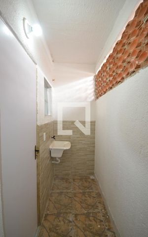 Studio para alugar com 30m², 1 quarto e sem vaga Studio para alugar com 30m², 1 quarto e sem vagaÁrea de Serviço