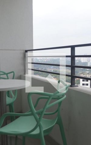 Studio para alugar com 25m², 1 quarto e 1 vaga Studio para alugar com 25m², 1 quarto e 1 vagaVaranda
