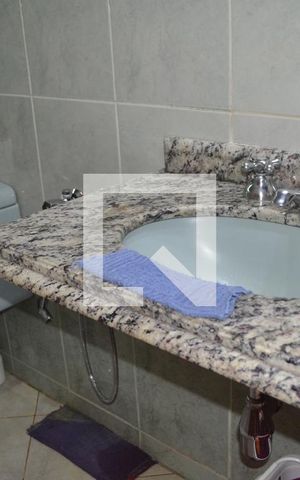 Apartamento à venda com 220m², 3 quartos e 4 vagasBanheiro Social 1