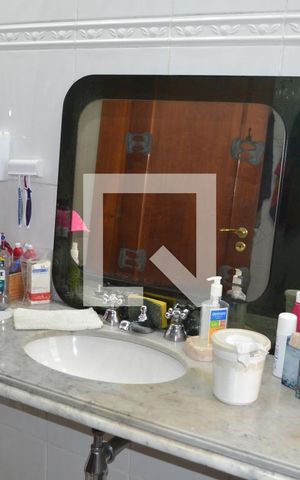 Apartamento à venda com 220m², 3 quartos e 4 vagasBanheiro Suíte