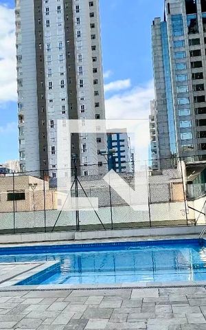 Apartamento à venda com 82m², 2 quartos e 1 vagaPiscina