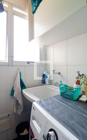 Apartamento à venda com 106m², 3 quartos e 2 vagas Apartamento à venda com 106m², 3 quartos e 2 vagasLavanderia