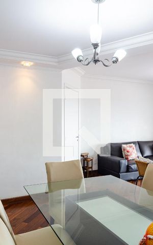 Apartamento à venda com 106m², 3 quartos e 2 vagas Apartamento à venda com 106m², 3 quartos e 2 vagasSala