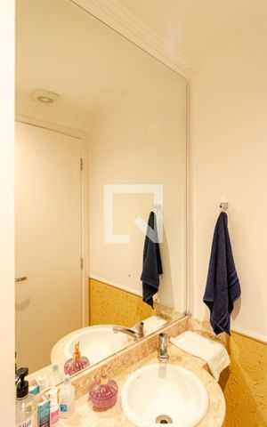 Apartamento à venda com 106m², 3 quartos e 2 vagas Apartamento à venda com 106m², 3 quartos e 2 vagasLavabo