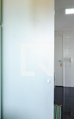 Apartamento à venda com 106m², 3 quartos e 2 vagas Apartamento à venda com 106m², 3 quartos e 2 vagasLavanderia