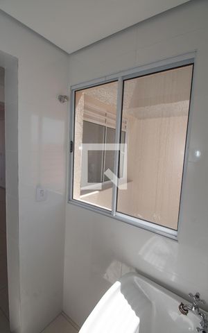 Apartamento à venda com 41m², 2 quartos e 1 vaga Apartamento à venda com 41m², 2 quartos e 1 vagaÁrea de Serviço