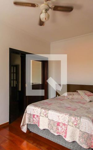 Studio à venda com 300m², 3 quartos e 3 vagasSuíte