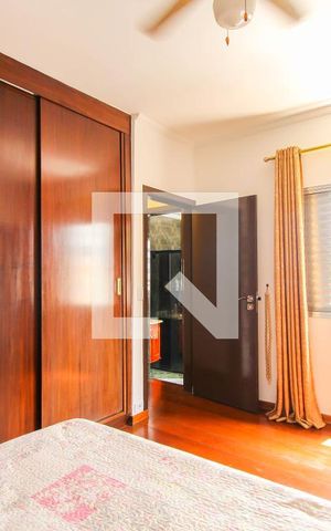 Studio à venda com 300m², 3 quartos e 3 vagasSuíte