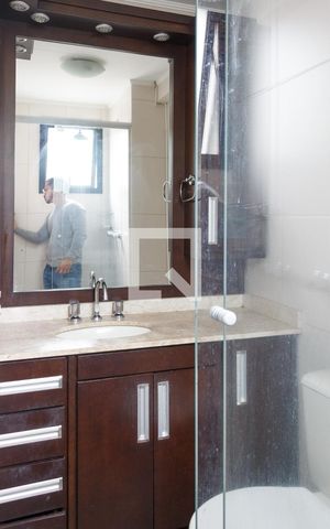 Apartamento à venda com 63m², 2 quartos e 1 vaga Apartamento à venda com 63m², 2 quartos e 1 vagaBanheiro da Suíte