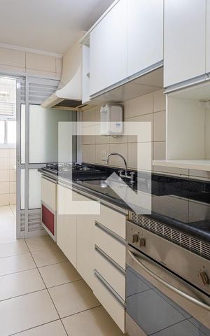 Apartamento para alugar com 97m², 2 quartos e 2 vagasCozinha