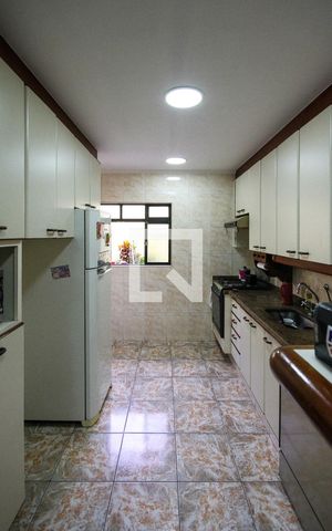 Casa à venda com 280m², 3 quartos e 4 vagas Casa à venda com 280m², 3 quartos e 4 vagasCozinha