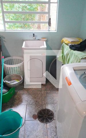 Casa à venda com 140m², 2 quartos e 2 vagasÁrea de Serviço