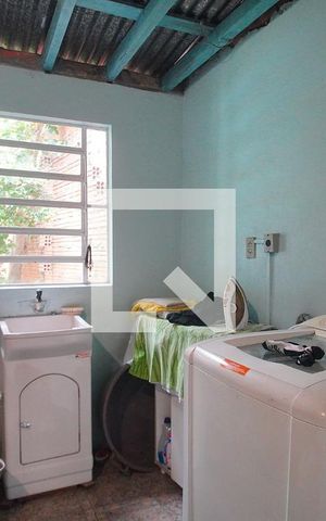 Casa à venda com 140m², 2 quartos e 2 vagasÁrea de Serviço