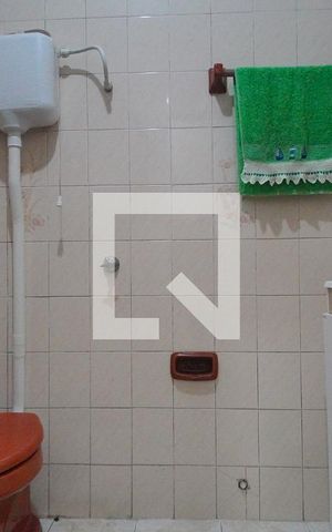 Casa à venda com 140m², 2 quartos e 2 vagasBanheiro