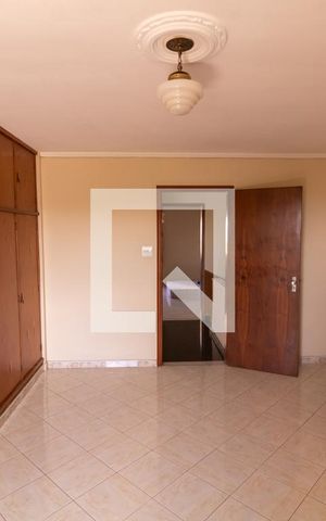 Casa à venda com 132m², 2 quartos e 2 vagas Casa à venda com 132m², 2 quartos e 2 vagasSuíte 1