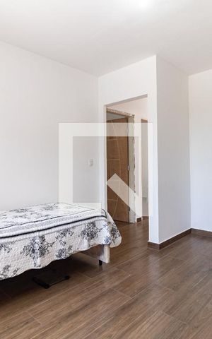 Casa à venda com 140m², 5 quartos e 2 vagas Casa à venda com 140m², 5 quartos e 2 vagasSala da Casa 2