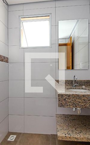 Apartamento para alugar com 45m², 2 quartos e sem vaga Apartamento para alugar com 45m², 2 quartos e sem vagaBanheiro