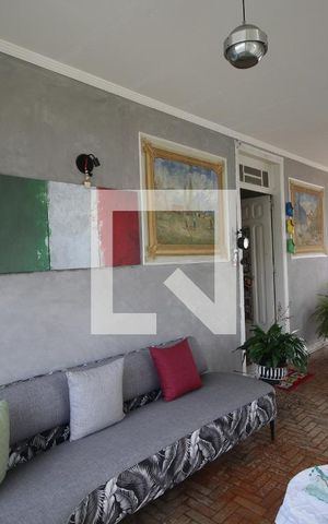 Casa à venda com 1330m², 3 quartos e 8 vagasHall de entrada