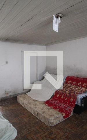 Casa à venda com 1330m², 3 quartos e 8 vagasPorão