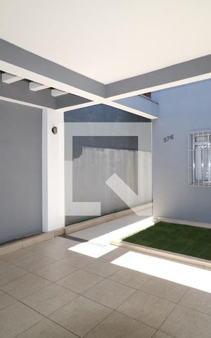 Casa à venda com 150m², 3 quartos e 2 vagasGaragem