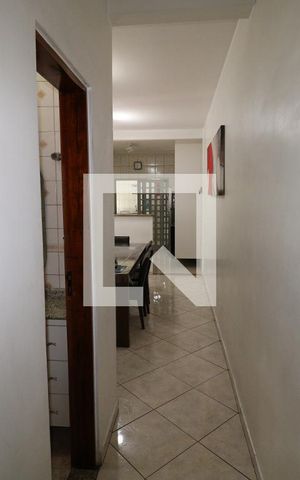 Casa à venda com 150m², 3 quartos e 2 vagasCorredor