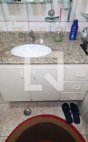 Casa à venda com 150m², 3 quartos e 2 vagasBanheiro da Suíte