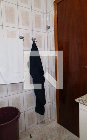 Casa à venda com 150m², 3 quartos e 2 vagasBanheiro da Suíte