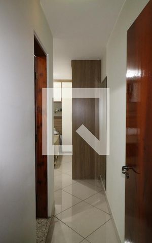 Casa à venda com 150m², 3 quartos e 2 vagasCorredor