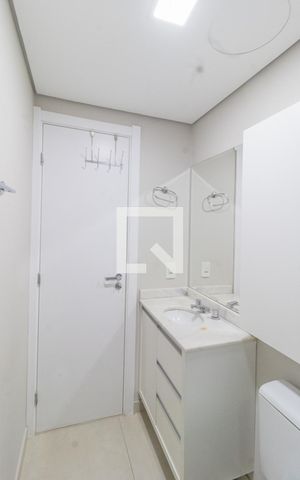 Apartamento à venda com 72m², 2 quartos e 1 vagaBanheiro da Suíte